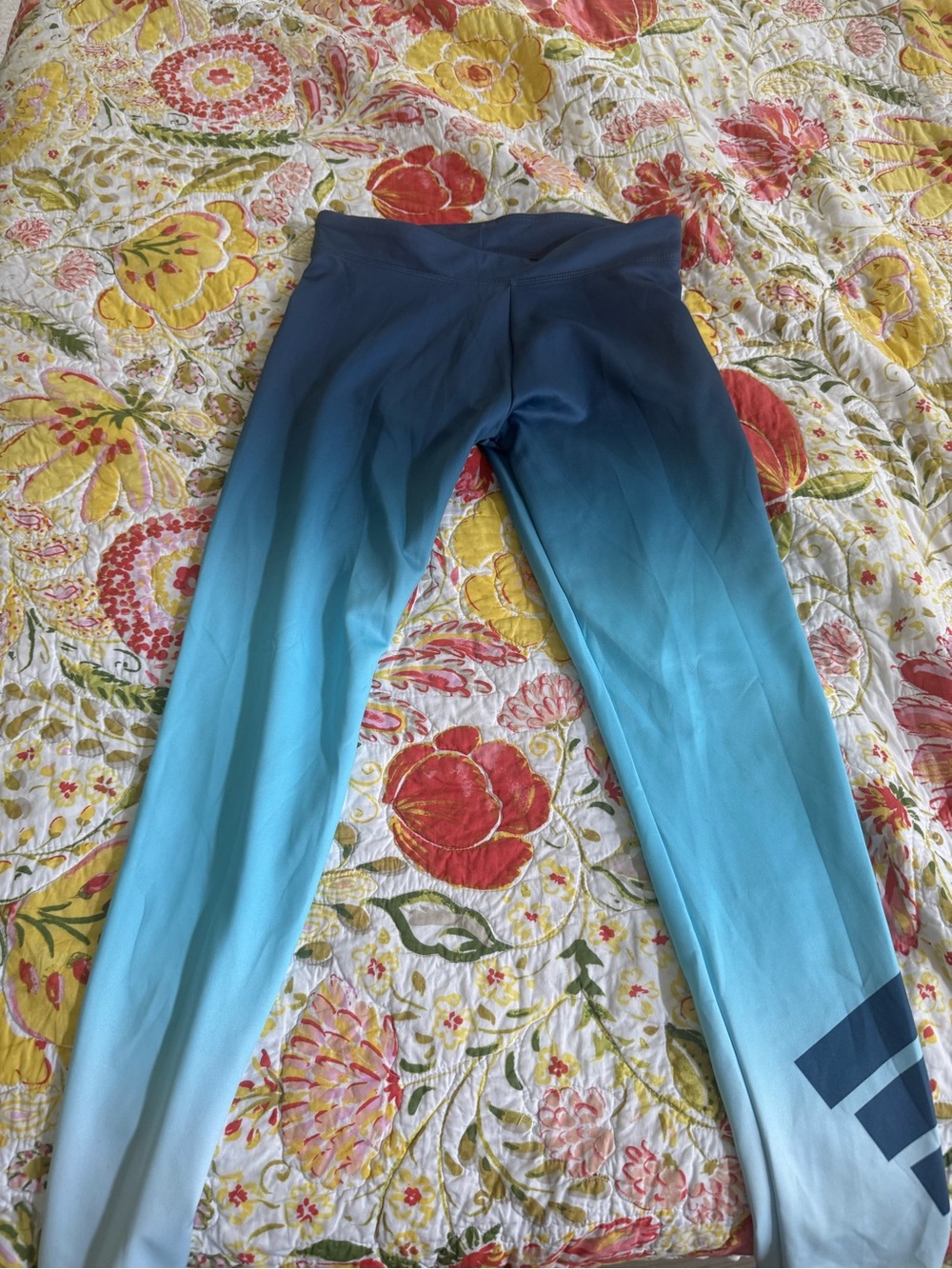 lululemon athletica Adidas Girls Gradient Blue Leggings brand new in Sz L